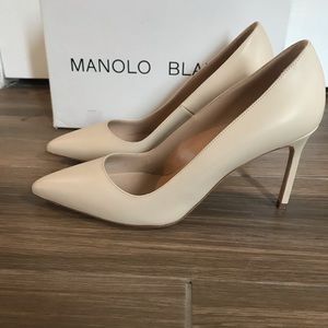 Authentic, brand new Manolo Blahnik BB pumps